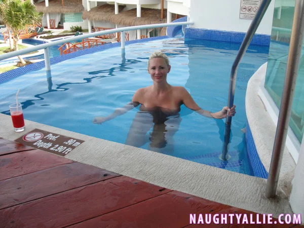 Big titted blonde Allie finger fucks after lounging in a swimming pool  - Wife, Masturbation, MILF, Big Tits, Amateur, Pool, Babe, Outdoor, Blonde, Spreading  - Photo 6