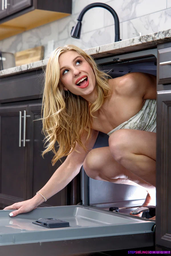 Step Siblings Caught featuring Cheerleader Kait, Gunnar Bishop Porn XXX  - Reality, Family, Step Sister, Petite, Step Brother, Cute, Teen, Blonde  - Photo 1