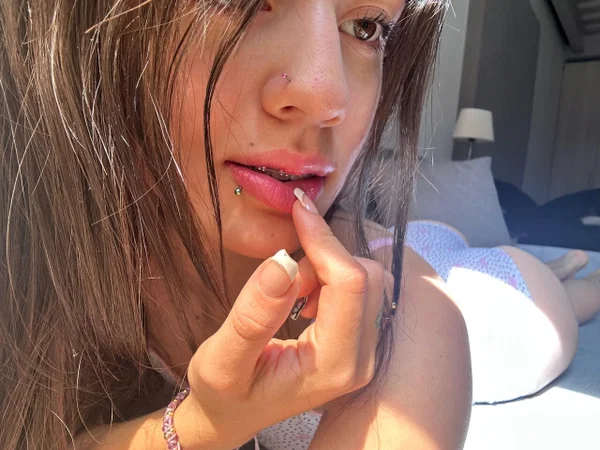 Solo model with long brunette hair Lauumiau poses for a tease shoot  - Latina, Homemade, Teen, Amateur, Petite, Skinny, Perfect, Sexy, Beautiful, Legs  - Photo 3