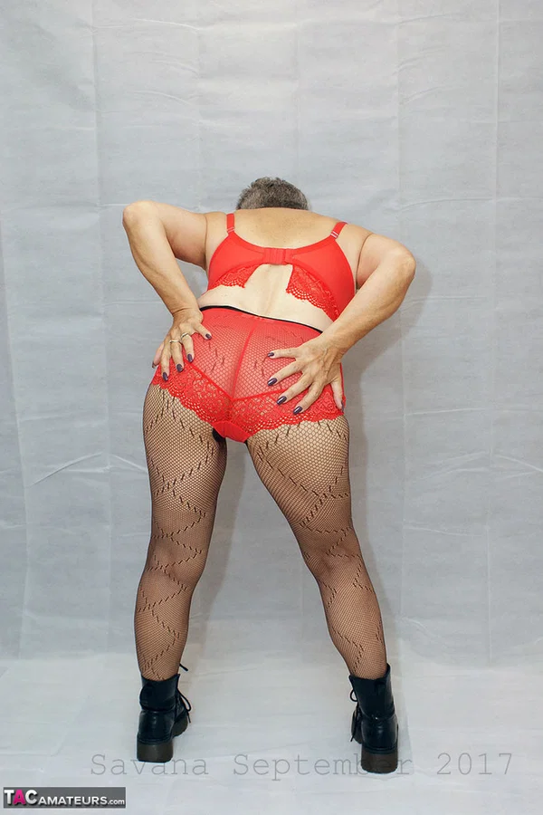 Old amateur Savana models red lingerie in pantyhose and black boots  - Granny, SSBBW, BBW, Pantyhose, Non Nude, Lingerie, Amateur, Chubby, Ass, Curvy  - Photo 5