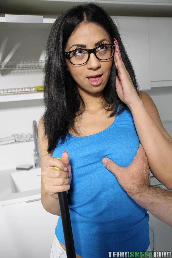 Sexy girlfriend Julia de Lucia strips to make amateur POV porn with her BF  - Glasses, Amateur, Teen, Cute, Pussy, Spreading, Feet, Blowjob, Cowgirl, Non Nude  - Photo 2