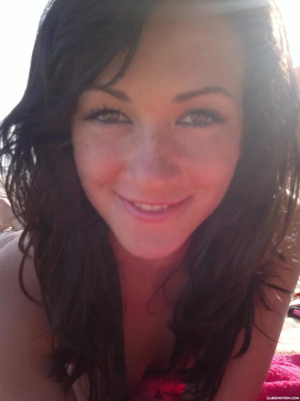 Amateur model Tess Lyndon takes self shots in public and on a balcony  - Teen, Amateur, Outdoor, Face, Bikini, Cute, Beach, Non Nude, Glasses, High Heels  - Photo 8