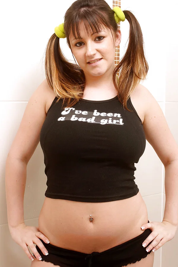 Adorable teen Abi takes off her bikini and rubs lotion on big boobs  - Big Tits, Teen, Bikini, Cute  - Photo 2