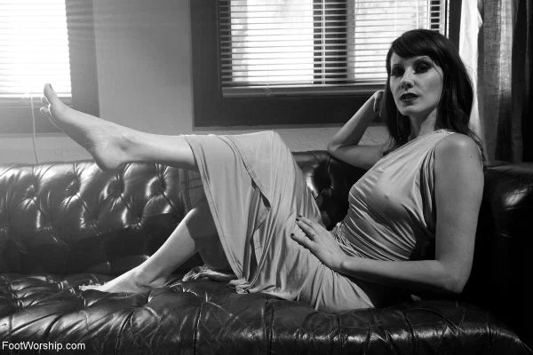 Foot Worship featuring Christian Wilde, Maitresse Madeline Marlowe Naked Images  - Fetish, Feet, Smoking, Sexy, Kissing, Close Up, Clothed, Reality, High Heels, Legs  - Photo 21