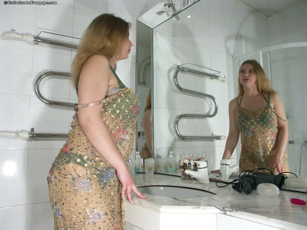 Sightly amateur teen Bunny Love has sophisticated sense of excitement  - Shower, BBW, Bath, Teen, Amateur, Curvy, Big Tits, Chubby, Masturbation, Thick  - Photo 2