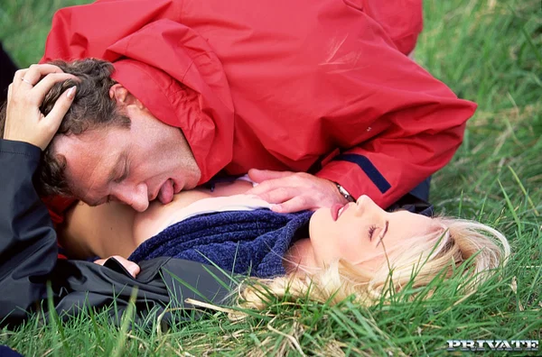 Amateur blonde Suzi gives head and gets rammed in a gangbang outdoors  - Cumshot, Gangbang, Groupsex, Blonde, Double Penetration, Outdoor, Anal, Amateur, Handjob, Tiny Tits  - Photo 20