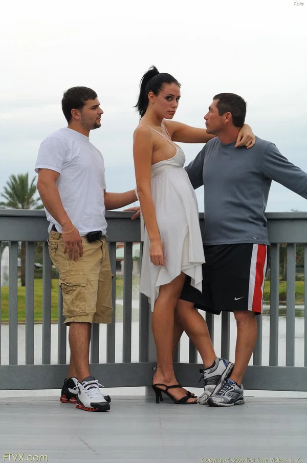 Glamour babe Kate does upskirting and flashes her cute camel toe in public  - Threesome, Tall, Upskirt, Outdoor, Clothed, Skirt, Pretty, Sexy, Perfect, High Heels  - Photo 13