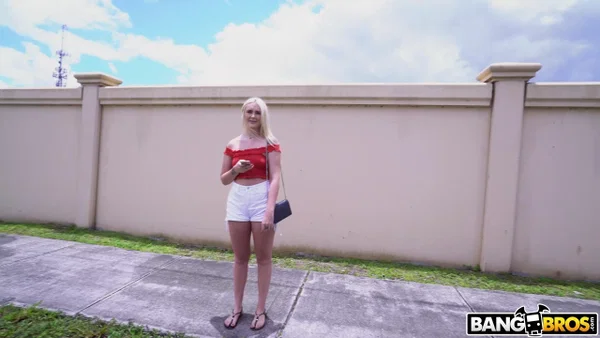 Adorable blonde American Chloe Marie strips and gets fucked in the back seat  - Amateur, Petite, Outdoor, Shorts, Blonde, Ass Fucking, Cute, Doggy Style, Clothed, Natural Tits  - Photo 2
