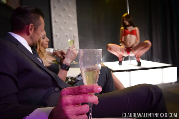 Horny blonde MILF Claudia Valentine gets her twat filled in a strip club  - Stripper, Groupsex, Ass, Cowgirl, Pornstar, Cumshot, Big Tits, Close Up, Hardcore, Fingering  - Photo 4