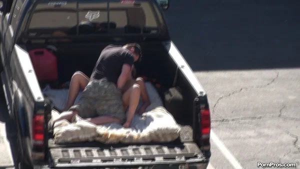 Slutty blonde Lizzy London gives public blowjob in the back pf a pickup truck  - Teen, Cute, Brunette, Non Nude  - Photo 14