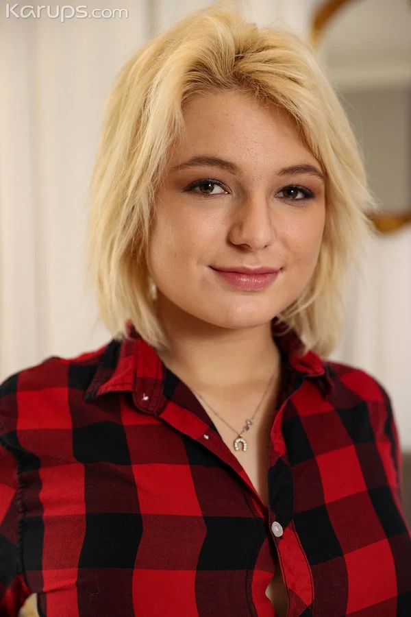 Sexy blonde Vanessa Queen shows her medium boobs and spreads her ass cheeks  - Petite, Short Hair, Beautiful, Teen, Skinny, Pussy, Spreading, Sexy, Shaved, Panties  - Photo 1
