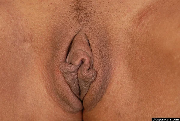 Older ebony woman with sagging breasts displays her meaty labia lips up close  - Saggy Tits, Ebony, Mature, Close Up, Pussy, Undressing, African, Big Tits, Panties, Tattoo  - Photo 15