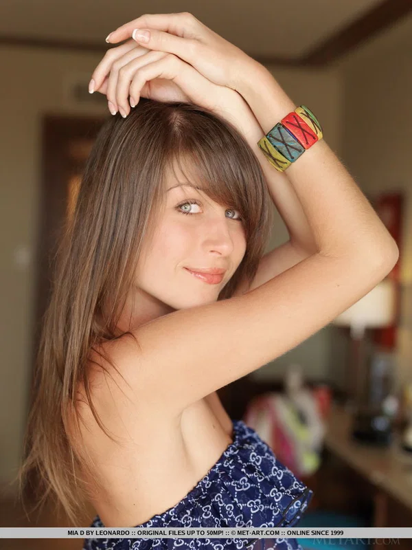 Adorable teen Mia D spreads her long legs to showcase her shaved pussy  - Teen, Shaved, Legs, Glamour, Pussy, Babe, European, Clothed, Beautiful, Skirt  - Photo 18