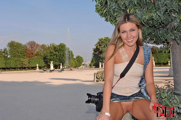 Leggy MILF Cherry Jul goes to Paris and gets off on no panty upskirt flashing  - Public, MILF, Upskirt, Outdoor, Pornstar, Babe, Legs, European, Ass, Spreading  - Photo 12
