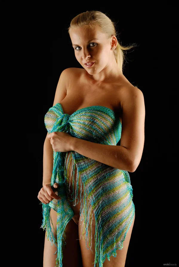 Sexy blonde with a great body unveils her firm tits in a sheer wrap dress  - Beautiful, Teen, Babe, Cute, Solo, Glamour, Model  - Photo 13