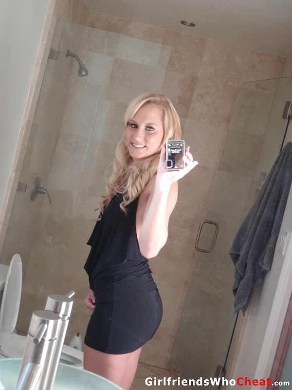 Blond amateur Lily text self shots while exposing her bare ass  - Selfie, College, Girlfriend, Amateur, Pool, Bikini, Ass, Clothed, High Heels, Babe  - Photo 7