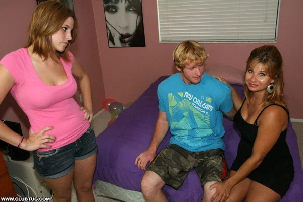 Teen girl catches her mom jacking her boyfriend and decides to join the fun  - Handjob, Mom, POV, Groupsex, Reality, Shorts, Redhead, Clothed, Skirt, Caught  - Photo 4