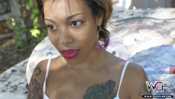 Tattooed black girl Diamond gags on a black dick during outdoor gonzo fucking  - Ebony, Outdoor, Tattoo, Hardcore, African, Pornstar, Cumshot, Cum In Mouth, Blowjob, Black  - Photo 1