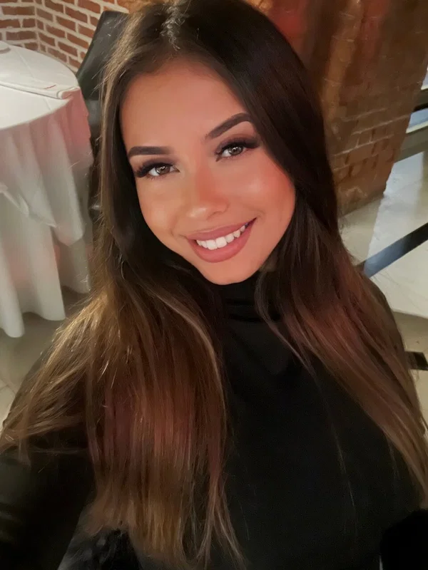 OnlyFans Sabrina Fontana featuring Sabrina Fontana Nude Pictures  - Selfie, Curvy, Chubby, Thick, BBW, Jeans, Non Nude, Sexy, Skinny, Outdoor  - Photo 3