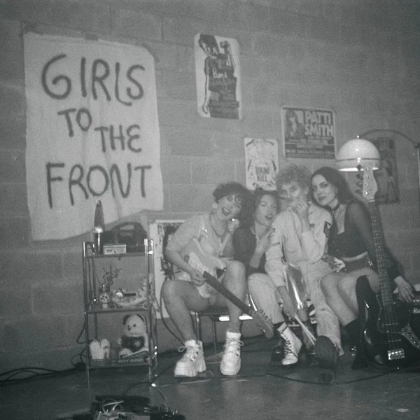 Rock star Maria Riot and her all-girl crew indulge in some hot lesbian action  - Lesbian, European  - Photo 7