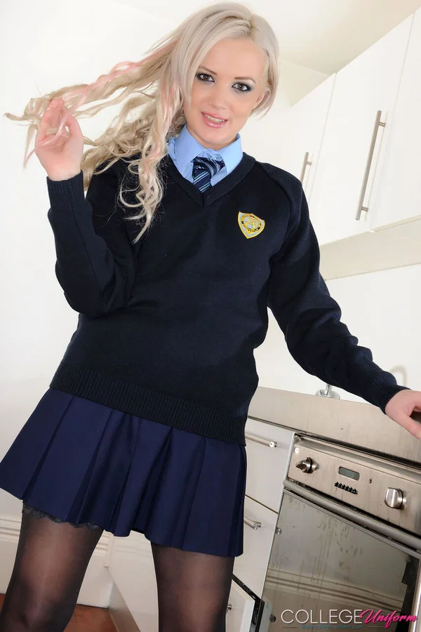 College Uniform performed by Faye Taylor Porn Gallery  - Stockings, Schoolgirl, College, Uniform, Kitchen, Ass, Skirt, Non Nude, High Heels, Clothed  - Photo 1