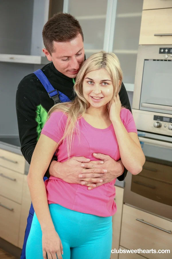 Curvy teen with natural tits Nicole Brix gets rammed by a handyman  - Yoga Pants, Reality, Russian, Kissing, Cumshot, Fingering, Pussy, Shaved, Blowjob, Natural Tits  - Photo 4