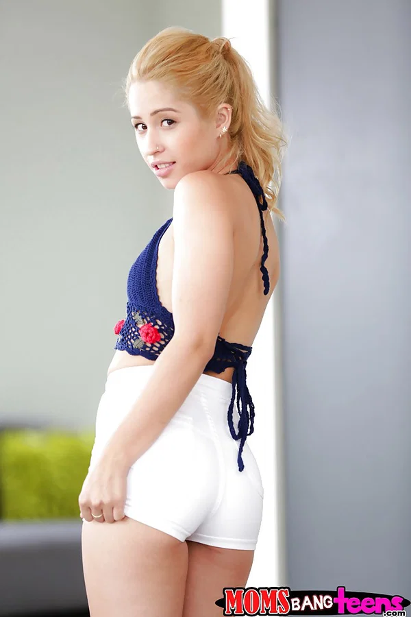 Blonde teen Goldie Oritz unleashing tiny young girl breasts  - Ass, Cute, Shorts, Teen, Babe, Tiny Tits, Clothed, Panties, Blonde, PAWG  - Photo 4