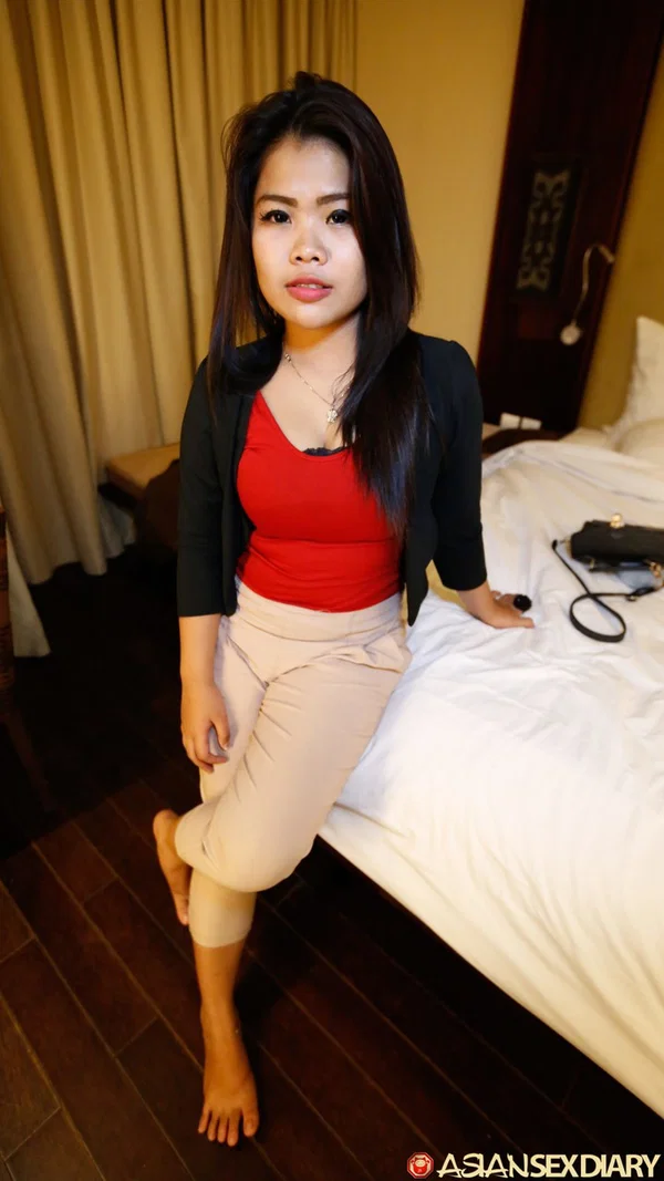 Pretty Asian babe Linda C enjoys some POV doggystyle sex after giving a BJ  - Ass, Asian, Missionary, Amateur, Face, Ass Fucking, Pussy, Doggy Style, Lingerie, POV  - Photo 1