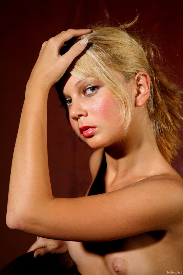 Rylsky Art featuring Sylvia Naked Gallery  - Perfect, Glamour, Teen, Model, Feet, Cute, Babe, Beautiful, Solo  - Photo 15
