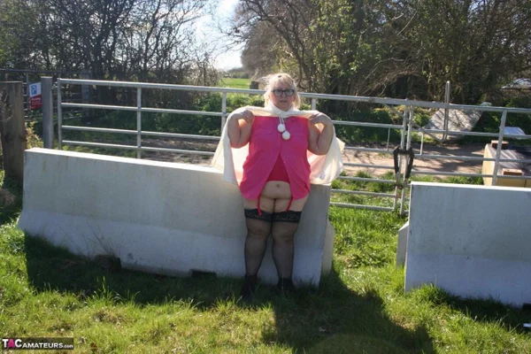 Obese UK blonde Lexie Cummings shows her big ass and pussy while outdoors  - Granny, BBW, Public, Lingerie, Chubby, Amateur, Curvy, Thick, Stockings, Blonde  - Photo 11