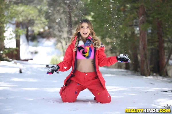 Adorable American babe Kristen Scott shows her trimmed cunt & ass in the snow  - Petite, Undressing, Outdoor, Beautiful, White, Teen, Ass, Skinny, Tiny Tits, Solo  - Photo 2