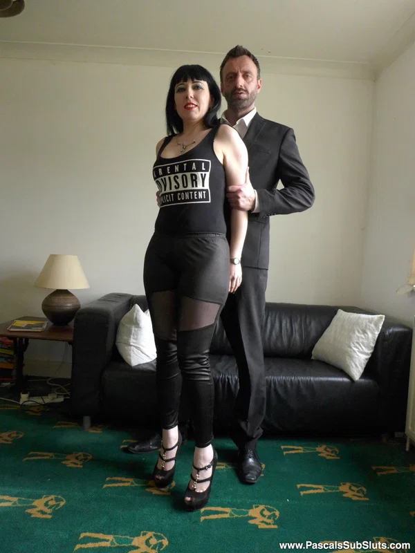 Dark haired goth lady Sexy Cleo kneels in the nude like a good sex slave would  - Amateur, Fetish, Ass, European, British, Tattoo, Spreading, Pussy, Clothed, Brunette  - Photo 2