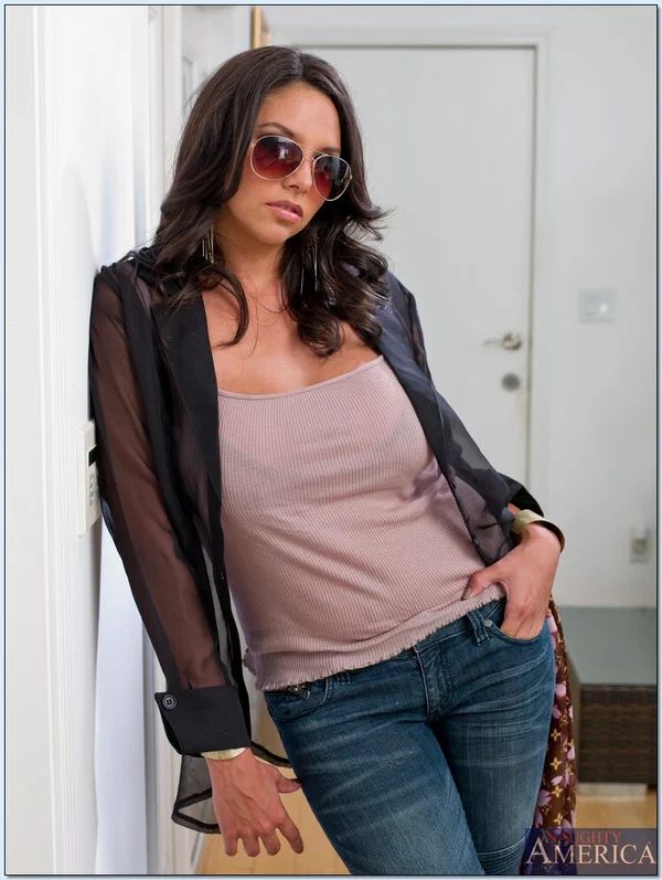 Latina babe Missy Martinez has big tits under her blouse and shows it  - Ass, Pussy, Jeans, Latina, Big Tits, High Heels, Glasses, Legs, Panties, Babe  - Photo 1