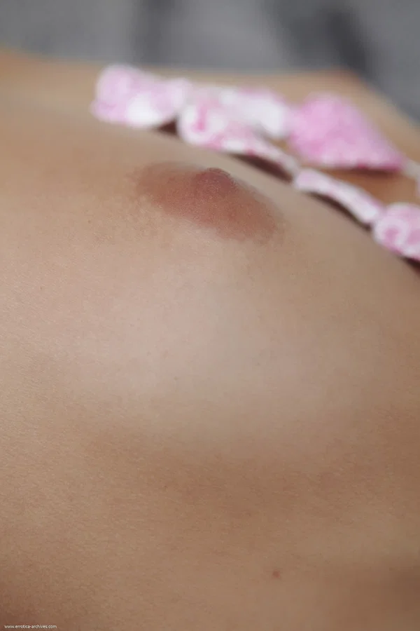 Errotica Archives performed by Gloria XXX Porn Pics  - Beautiful, Upskirt, Close Up, Pussy, Spreading, Tiny Tits, Glamour, Feet, Babe, Ass  - Photo 11