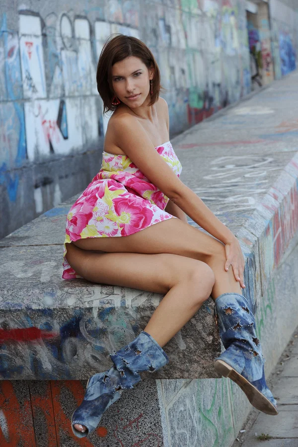 Met Art featuring Suzanna A Sex Images  - Public, Dress, Short Hair, Spreading, Pussy, Beautiful, High Heels, Big Tits, Sexy, Ass  - Photo 2