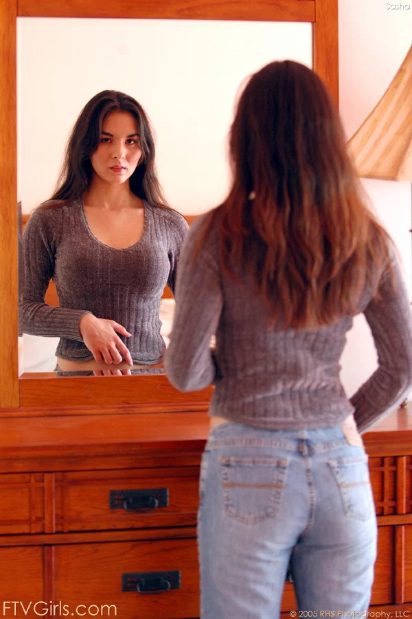 Amateur babe Sasha shows her sexy body after flashing her nice tits outdoors  - Outdoor, Public, Model, Clothed, Jeans, Undressing, Glamour, Panties, Massage, Brunette  - Photo 4