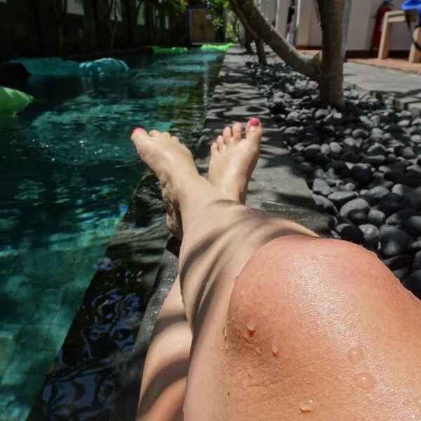 Amateur babe Elite Rose filming her sexy wet feet and toes outdoors  - Feet, Amateur, Close Up, Outdoor, Legs, Non Nude, Pretty, White  - Photo 12