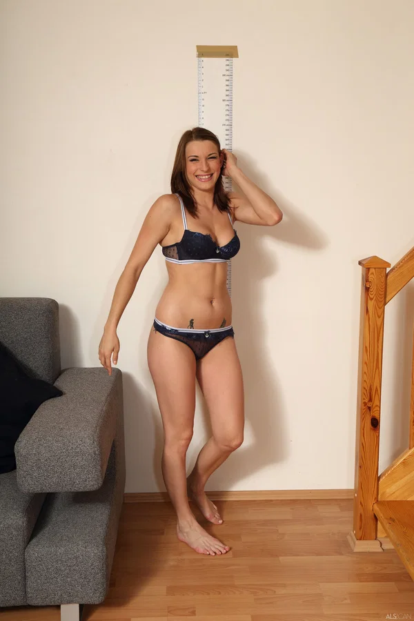 Horny amateur Victoria Daniels shows her small tits and hot ass in a solo  - Amateur, Shaved, Yoga Pants, Czech, Lingerie, Teen, High Heels, Spreading, Natural Tits, Undressing  - Photo 6