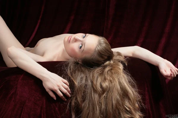 Young solo girl with long hair poses in the nude on a velvet sofa  - Hairy, Sexy, Teen, Model, Beautiful, Pretty, Blonde, Cute, Glamour, Babe  - Photo 12