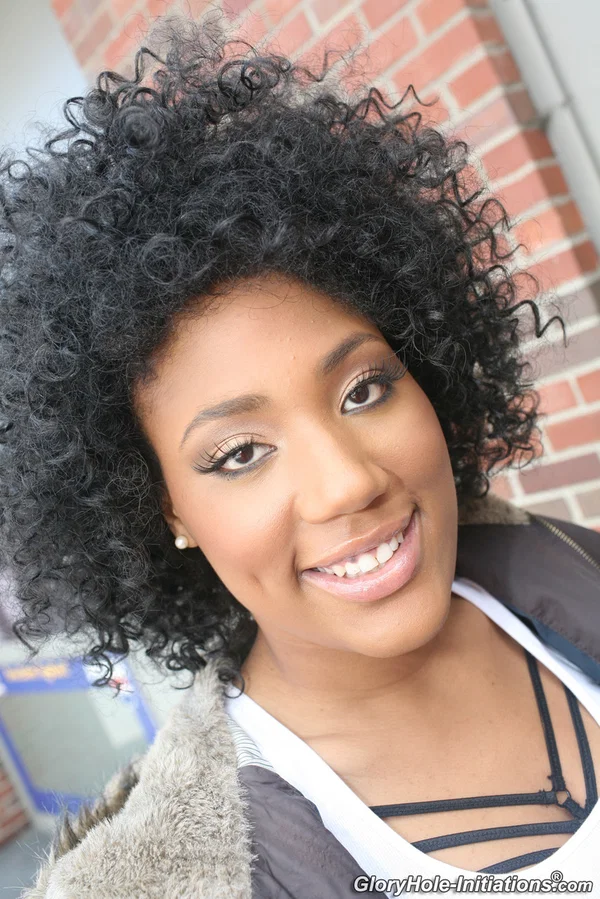 Black chick with big hair Daquiri Divine sucks off a cracker via a gloryhole  - Gloryhole, Ebony, African, Curly, Black, Pussy, Spreading, Blowjob, Handjob, Short Hair  - Photo 1