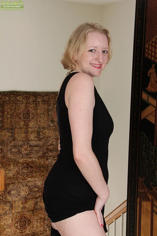 Chunky mature blonde Anya Volcov letting natural breasts loose from dress  - Mature, European, Nipples, Big Tits, High Heels, Ass, Blonde, Stockings, Panties, Spreading  - Photo 2