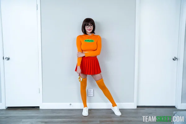 Sexy brunette model Rissa May lets out her big tits and gets rammed hard  - Cosplay, Halloween, Titjob, Big Tits, Glasses, Teen, Blowjob, Short Hair, Facial, Natural Tits  - Photo 1