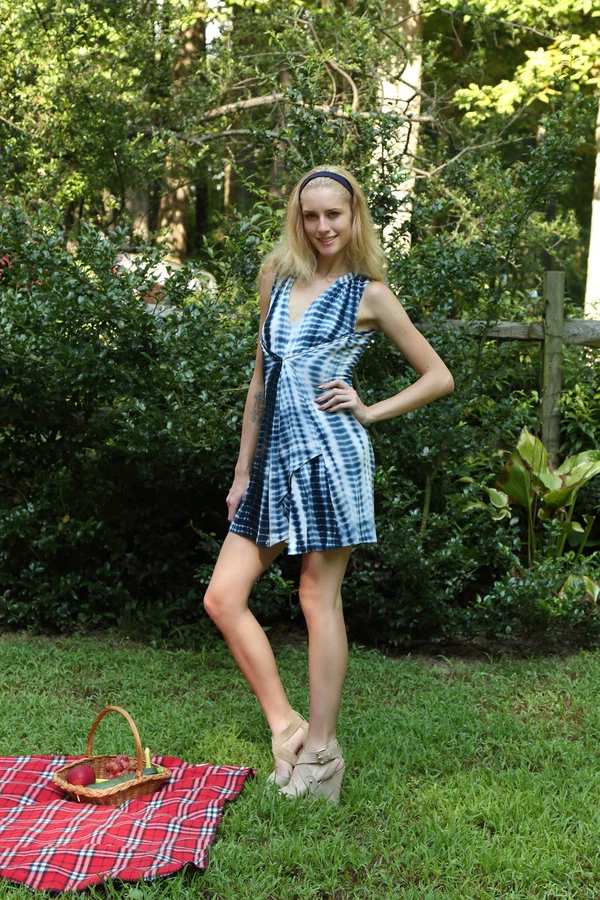 Skinny babe Mazzy Grace treats herself to a fisting after toying with veggies  - Fisting, Skinny, Tiny Tits, Outdoor, Tall, Sexy, Amateur, Teen, Pussy, Beautiful  - Photo 1