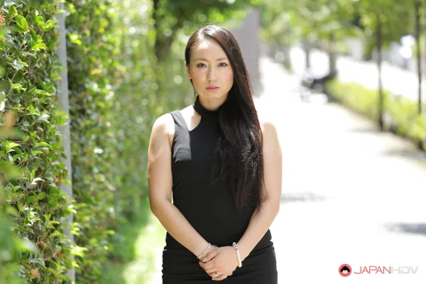 Japanese beauty Aya Shiina models on a city street in a black dress  - Japanese, Asian, Public, Brunette, Outdoor, Ass, Non Nude, PAWG, Babe, Beautiful  - Photo 11