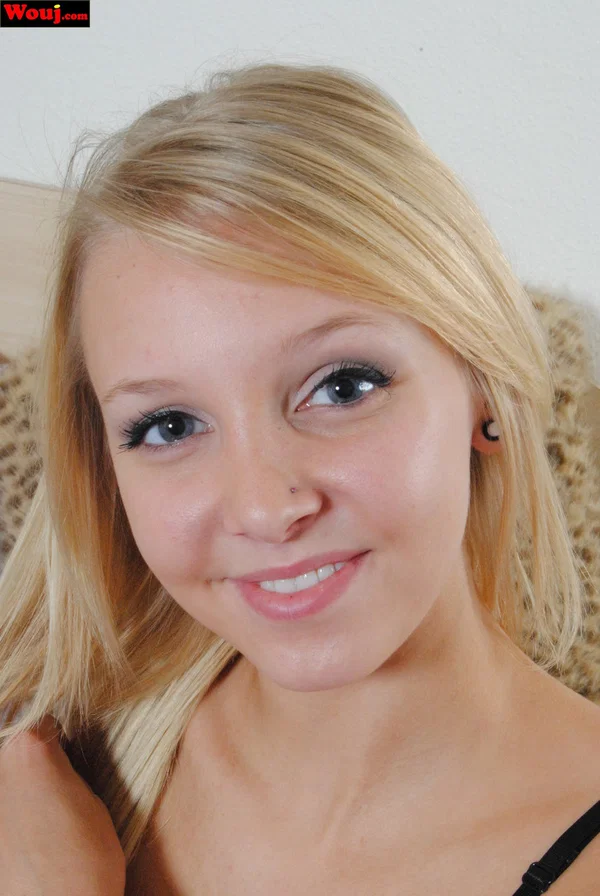 Young blonde WouJ shows her beautiful petite body in sexy lingerie  - Piercing, Amateur, Face, Beautiful, Blonde, Ass, Solo, Lingerie, Feet, PAWG  - Photo 5