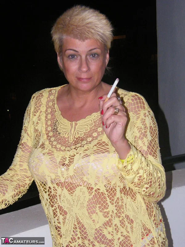 Middle-aged blonde Dimonty smokes while getting completely naked  - Amateur, Smoking, Saggy Tits, Short Hair, Chubby, MILF, Curvy, Thick, BBW, Blonde  - Photo 2