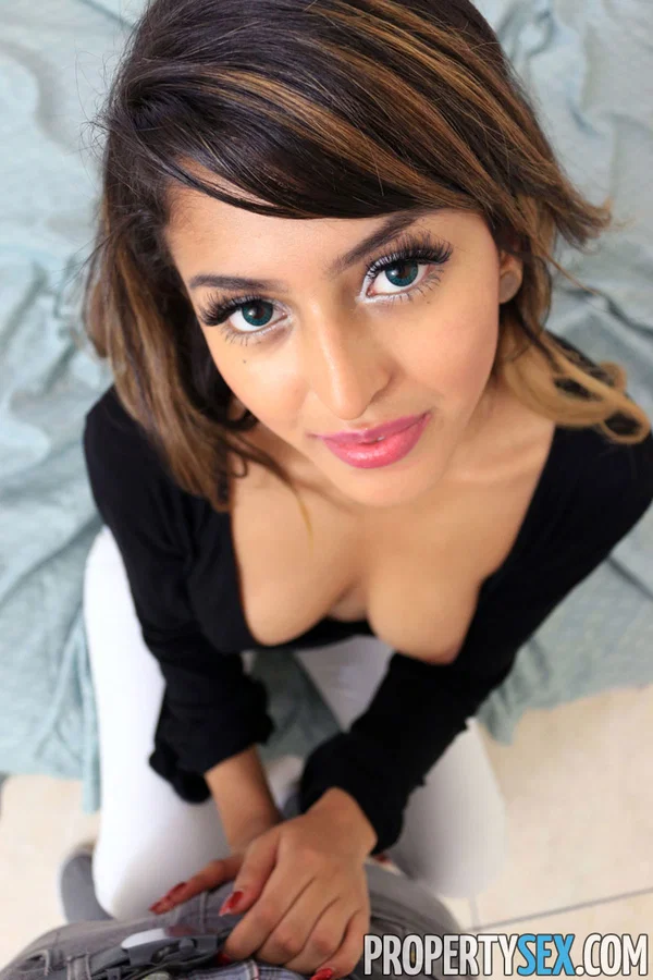 Latina first timer Sophia Leone bangs a large penis POV style  - POV, Latina, Amateur, Clothed, Teen, Facial, Hardcore, Cumshot, Big Cock, Ass  - Photo 6