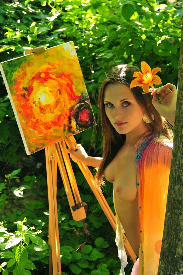 Teen girls make use of a brush during a nude painting session in the wild  - Ukrainian, Non Nude, Reality, Face, Teen, Amateur, Cute, Outdoor, Model, Glamour  - Photo 4