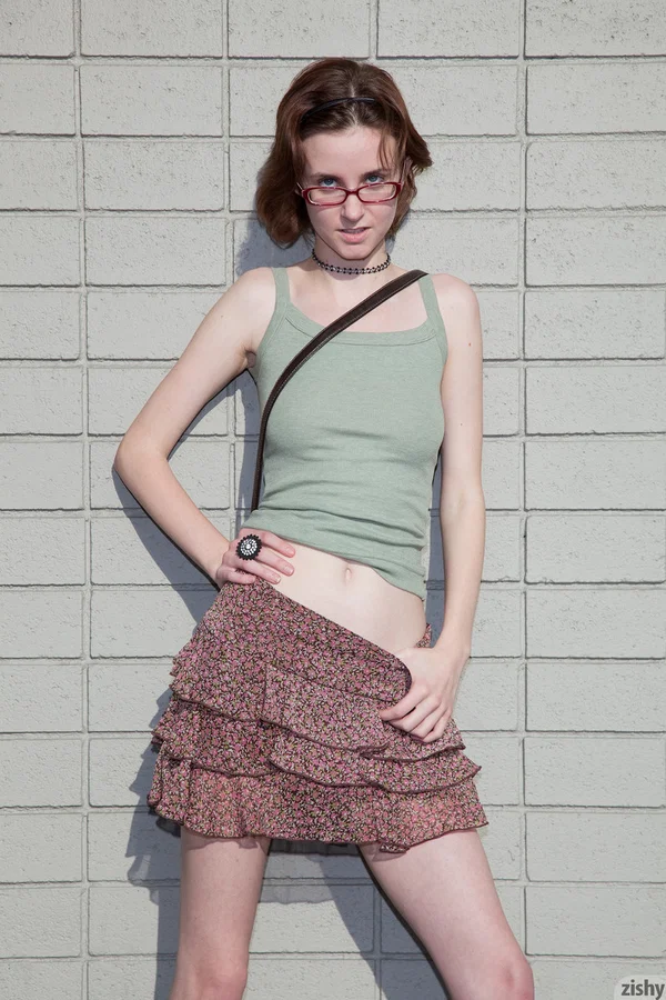 Innocent amateur babe Jay Taylor flashes her panties while posing outside  - Skinny, Glasses, Amateur, Short Hair, Armpit, Non Nude, Panties, Teen, Redhead, Upskirt  - Photo 3