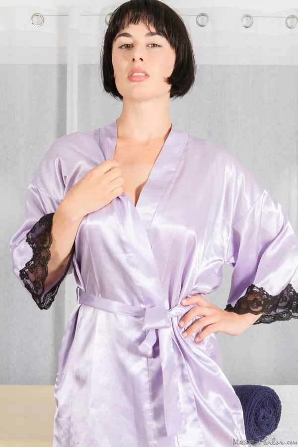Dark haired masseuse Coco sheds satin robe before sucking off her next client  - Clothed, Blowjob, Cum In Mouth, Massage, Ass, Undressing, Cumshot, Shorts, Big Tits, PAWG  - Photo 2